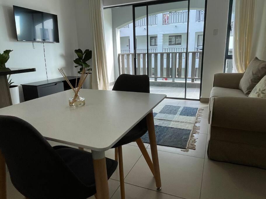 Exclusive 1 Bedroom Apartment With Uncapped Wi-Fi 샌톤 외부 사진